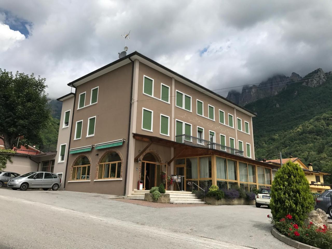 Hotel Carla Failela Valli del Pasubio Zewnętrze zdjęcie